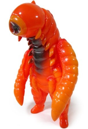 Deathworm figure by Tttoy, produced by Iwa Japan. Front view.
