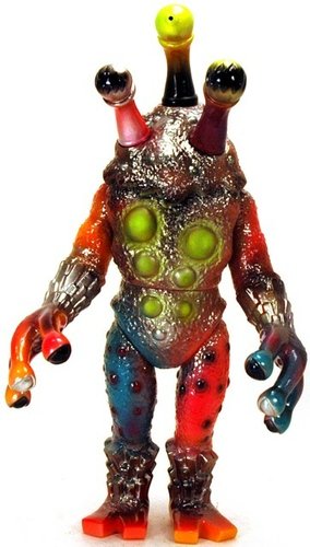 Monster Kolor Argus figure by Dead Presidents. Front view.