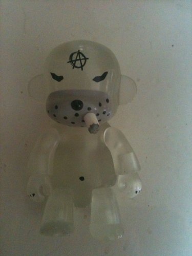 Qee figure by Frank Kozik, produced by Toy2R. Front view.