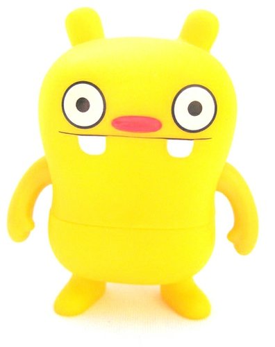 Jeero figure by David Horvath, produced by Pretty Ugly Llc.. Front view.