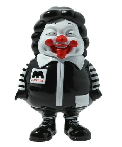 MC Supersized - Black figure by Ron English, produced by Secret Base. Front view.