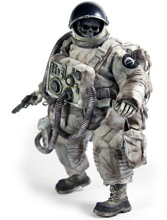 Dead Astronaut Gangsta (White Edition) figure by Ashley Wood, produced by Threea. Front view.