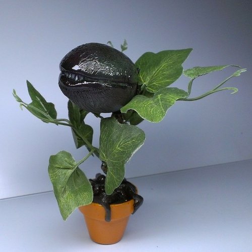 Audrey 2 figure by Dubose Art, produced by Dubose Art. Front view.