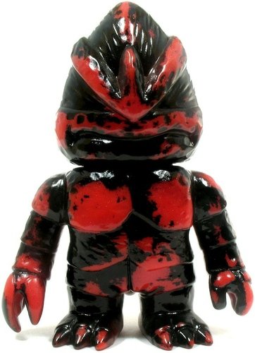 Mini Gatchigon - Red Rub figure by Mori Katsura, produced by Realxhead. Front view.