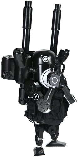 Nightwatch Bertie Mk3 Mode B figure by Ashley Wood, produced by Threea. Front view.
