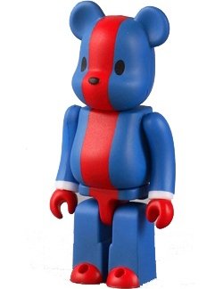 Kawabe@rbrick Be@rbrick 100% figure by Chieko Kawabe, produced by Medicom Toy. Front view.