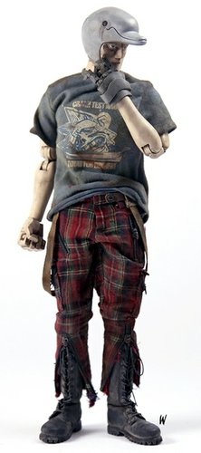 Golden Dolphin figure by Ashley Wood, produced by Threea. Front view.