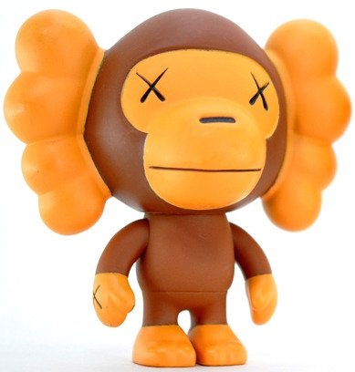 Baby Milo figure by Kaws X Bape, produced by Medicom Toy. Front view.