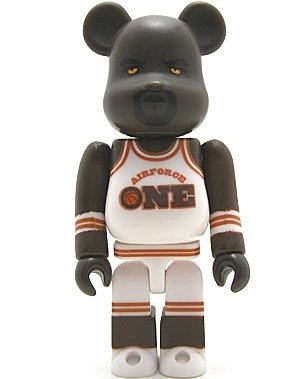 Be@r Force One Be@rbrick 100% - Slammer figure by Nike, produced by Medicom Toy. Front view.