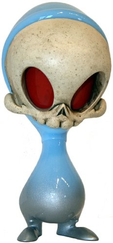 Indigo Fade Skelve figure by Brandt Peters X Kathie Olivas, produced by Circus Posterus. Front view.