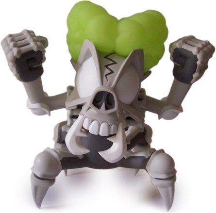 King Skull Brain (2nd Colour) figure by H8Graphix, produced by Medicom Toy. Front view.