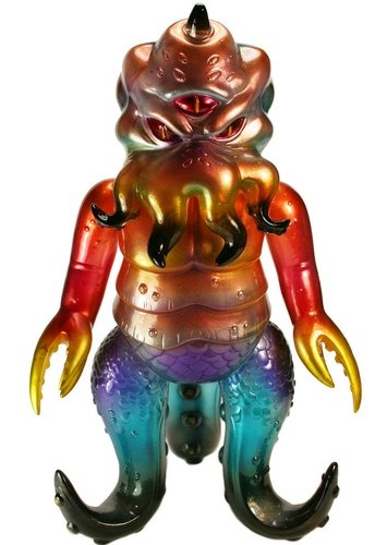 Kaiju TriPus Custom figure by Mark Nagata. Front view.