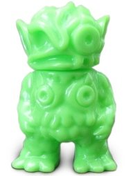 Micro Ooze Bat - Green figure by Chanmen, produced by Gargamel. Front view.