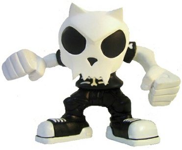 Bobble Head Devil Toyer - White Head Black T-Bone figure by Toy2R, produced by Toy2R. Front view.