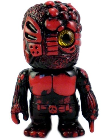 Mini Chaos Fighter - Red Rub figure by Mori Katsura, produced by Realxhead. Front view.