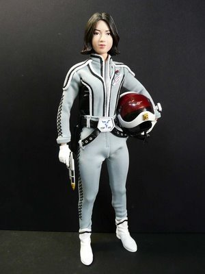 Ultraseven - Anne Yuri figure, produced by Medicomtoy. Front view.