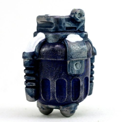 Ultramarine Snow Sprog F figure by Cris Rose. Front view.
