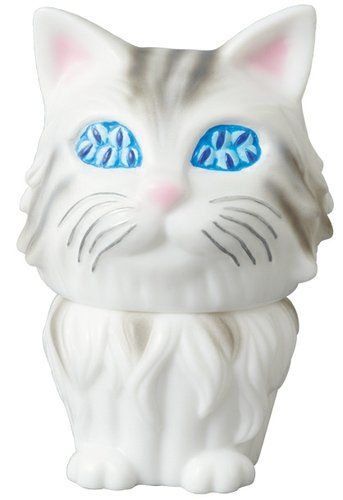 Many Eyes Cat figure by Aya Takeuchi, produced by Refreshment. Front view.