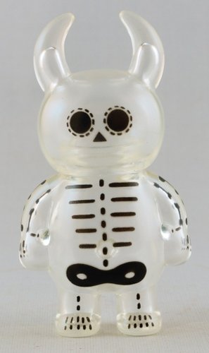 Uamou - Skeleton - Clear figure by Ayako Takagi, produced by Uamou. Front view.