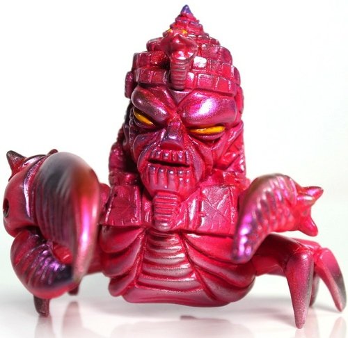 King Jinx - Toy Karma III figure by Paul Kaiju. Front view.
