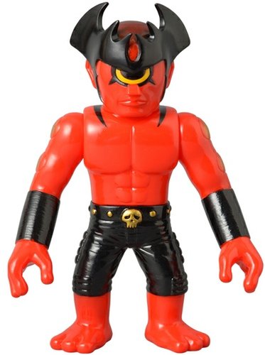 Devilman figure by Mori Katsura, produced by Go Nagai - Dynamic Planning. Front view.