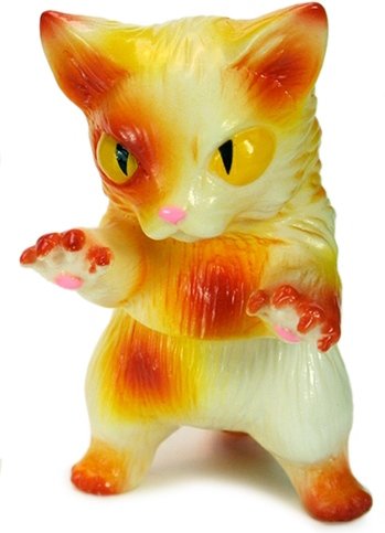Cat Kaiju Nekoron figure by Yoshihiko Makino, produced by Max Toy Co.. Front view.