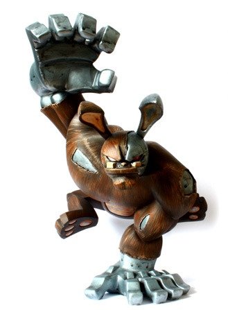War Paw figure by Squink!. Front view.