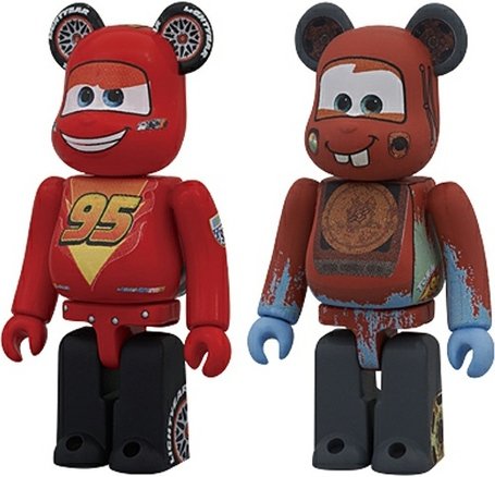 McQueen & Mater Be@rbrick 100% Set figure, produced by Medicom Toy. Front view.