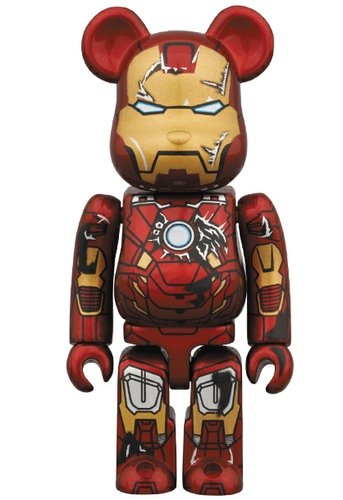 Iron Man Be@rbrick Damage Ver. 100% figure by Marvel, produced by Medicom Toy. Front view.
