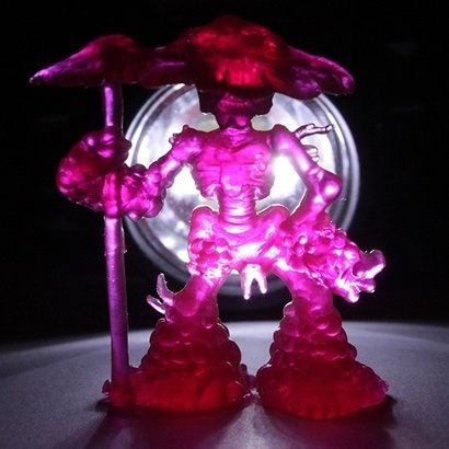 Dr. Decay - Blood Rage, ShelfLife Excl. figure by Jonathan Wojcik, produced by October Toys. Front view.