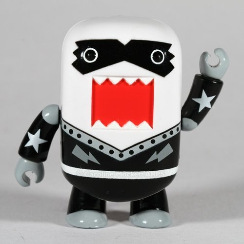 Glam Rocker Domo Qee figure by Dark Horse Comics, produced by Toy2R. Front view.