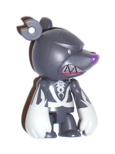 Qee Knuckle Bear K-1 Flighter figure by Touma, produced by Toy2R. Front view.