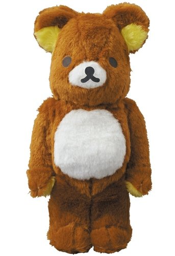 Rilakkuma Be@rbrick 400% (Costume Ver.) figure, produced by Medicom Toy. Front view.