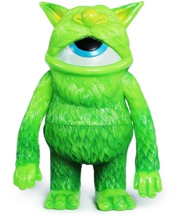 Green Apple S.O.L.E.M. (Single Optic Lake Effect Monster) figure by Joey Potts, produced by Squibbles Ink + Rotofugi. Front view.