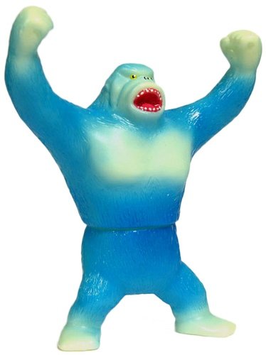 Betakong figure by Sunguts, produced by Sunguts. Front view.