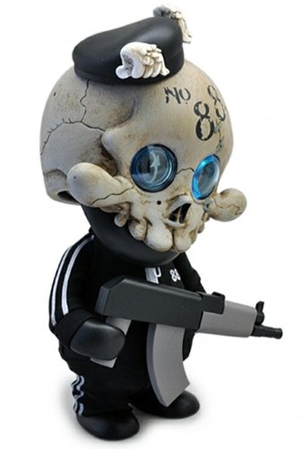 Trouble Boys No. 88 [fly] Rotofugi SDCC exclusive figure by Brandt Peters X Ferg, produced by Jamungo. Front view.