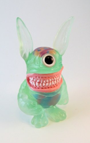 Meatster Bunny Green  figure by Motorbot, produced by Deadbear Studios. Front view.