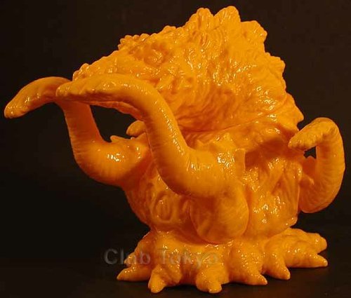 Biollante Yellow(Lottery) Show Exclusive figure by Yuji Nishimura, produced by M1Go. Front view.