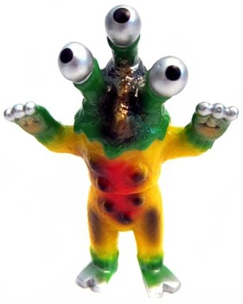 Mini Alien Argus (standard) figure by Mark Nagata, produced by Max Toy Co.. Front view.