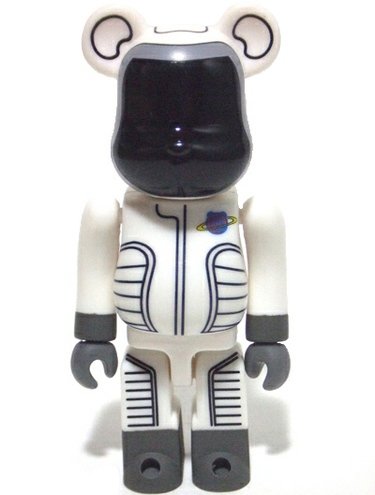 SF Be@rbrick Series 3 figure, produced by Medicom Toy. Front view.