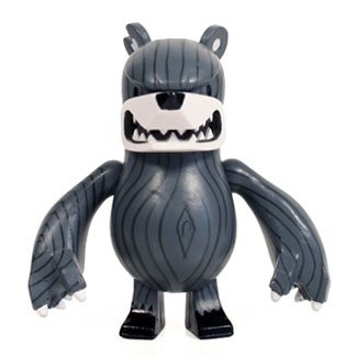 Knuckle Bear Capsule deforestation figure by Touma, produced by Wonderwall. Front view.