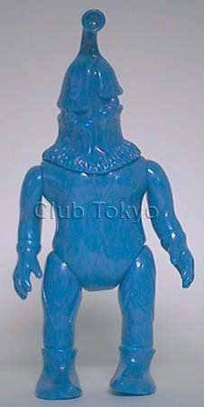 Kemur Seijin Unpainted Blue figure by Yuji Nishimura, produced by M1Go. Front view.