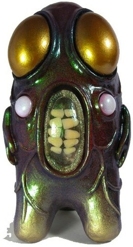 Death Light Monster - Green Metallic Glitter figure by Stephen Singer , produced by Whistling Pony Toys. Front view.