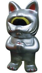 Fortune Kid - Silver figure by Mori Katsura, produced by Realxhead. Front view.