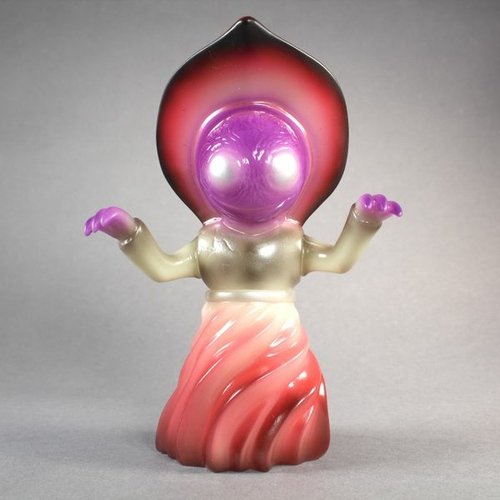 Flatwoods Monster - Red GID figure by Dream Rocket, produced by Dream Rocket. Front view.