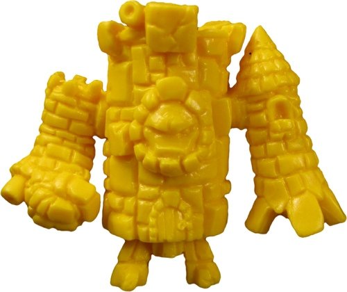 King Castor - Yellow figure by Dominic Campisi, produced by October Toys. Front view.