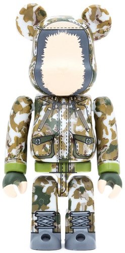 ISETAN MEN’S MEETS SPECIAL PRODUCT DESIGN - WHITE MOUNTAINEERING figure by White Mountaineering, produced by Medicom Toy. Front view.