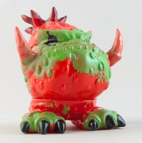 Wild Strawberry - Lime Gunk Version figure by Grody Shogun, produced by Grody Shogun. Front view.