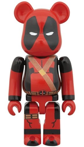 DeadPool Be@rbrick 100% figure by Marvel, produced by Medicom Toy. Front view.