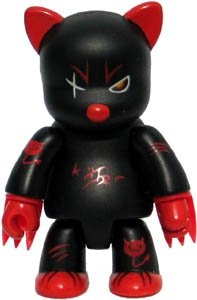 Killer Cat figure by Danny Chan, produced by Toy2R. Front view.